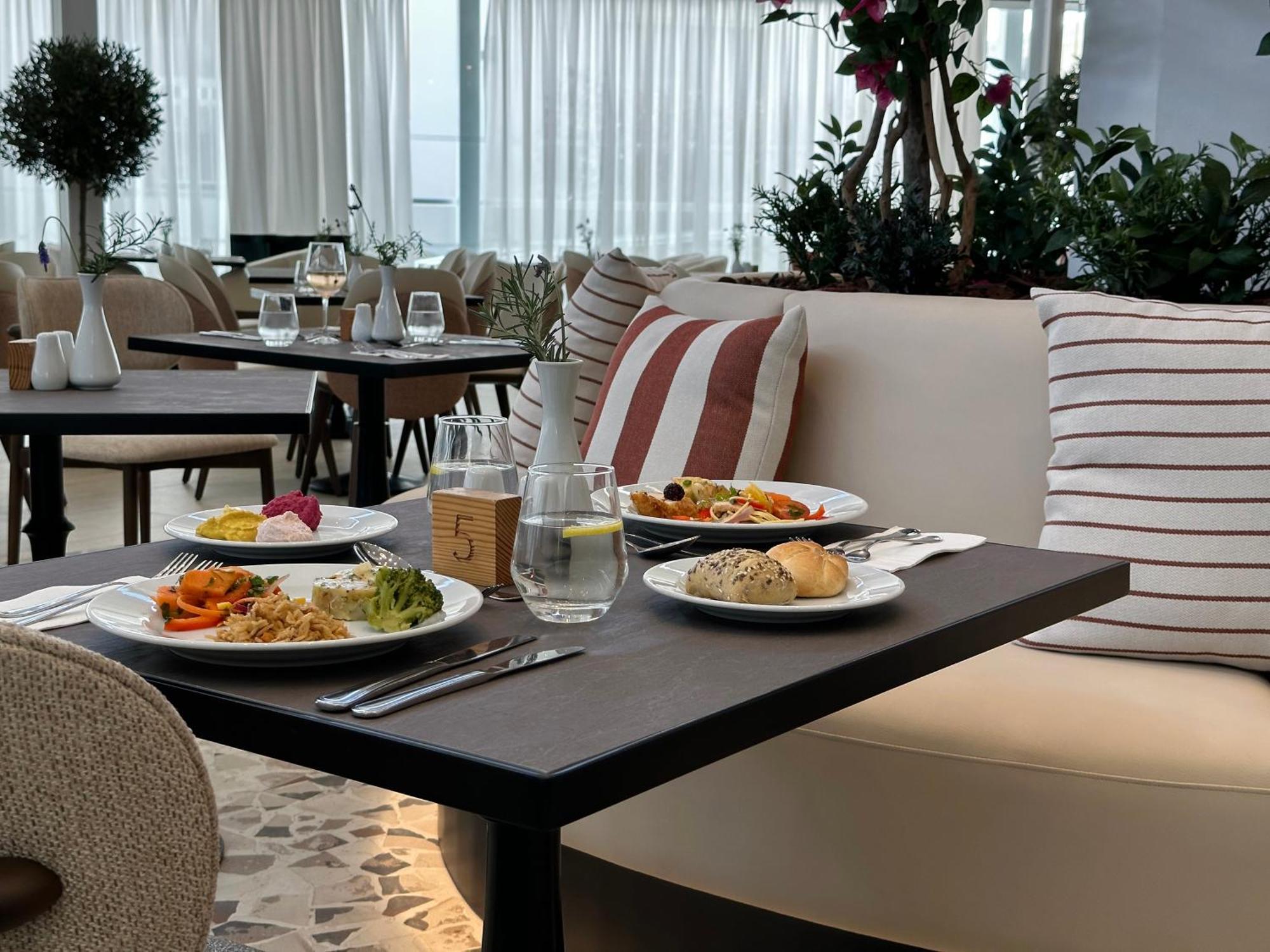 King Jason Paphos - Designed For Adults By Louis Hotels Exterior foto